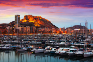 Hafenansicht mit Blick auf Santa Barbara / Alicante